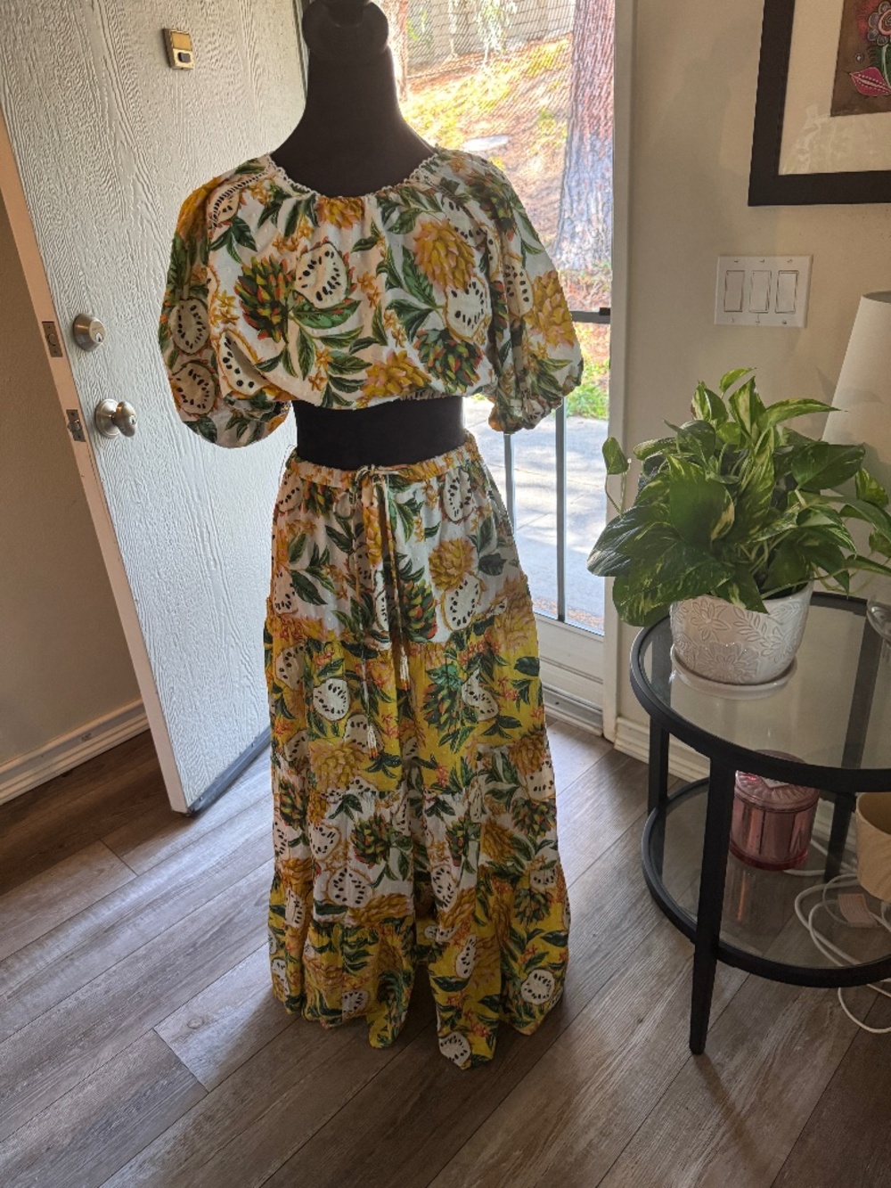 FARM RIO Biriba Tropical Crop top and Maxi Skirt size Medium